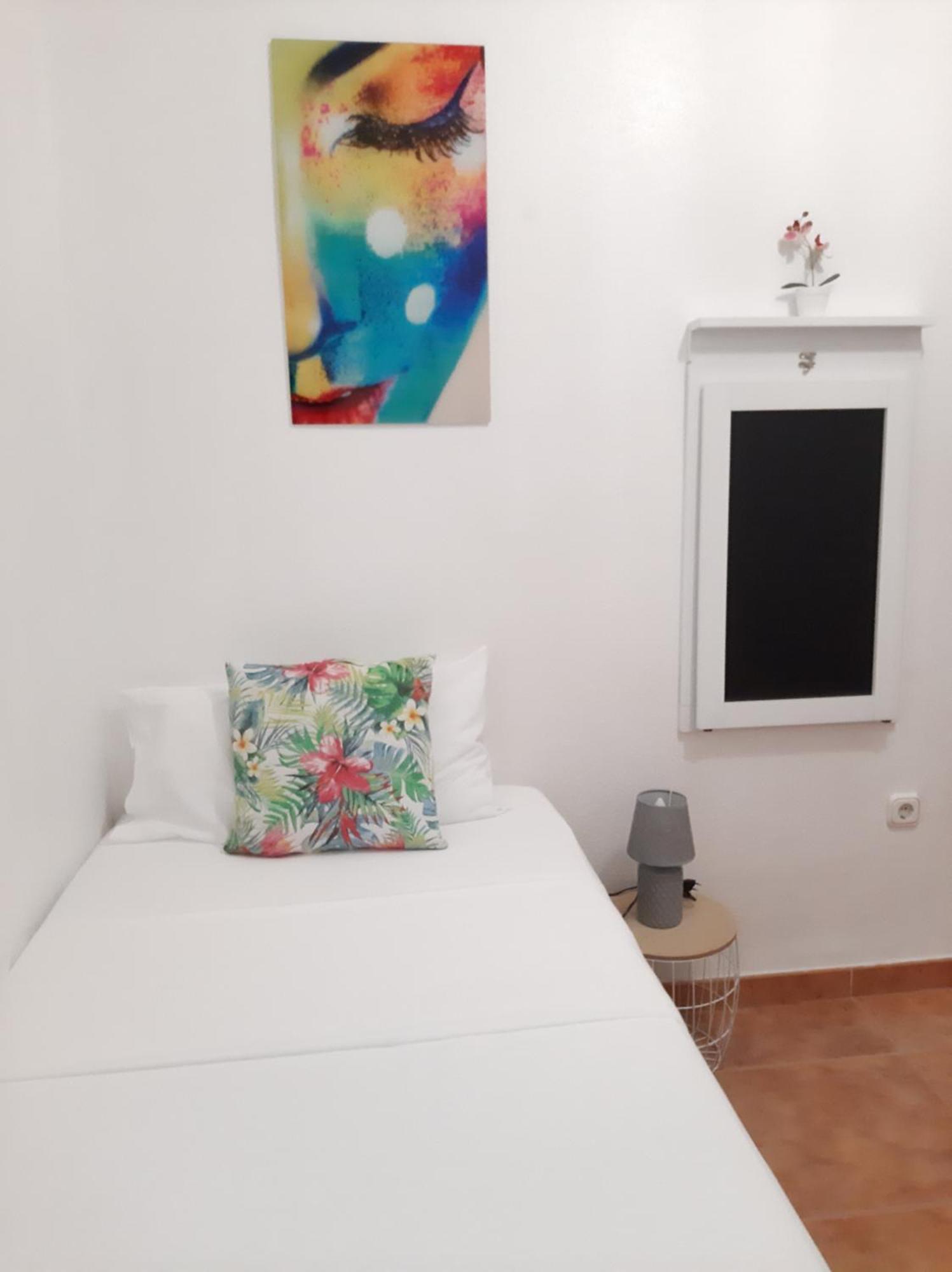 Habitacion Avilena Tropical En Aguadulce Almeria Bilik gambar
