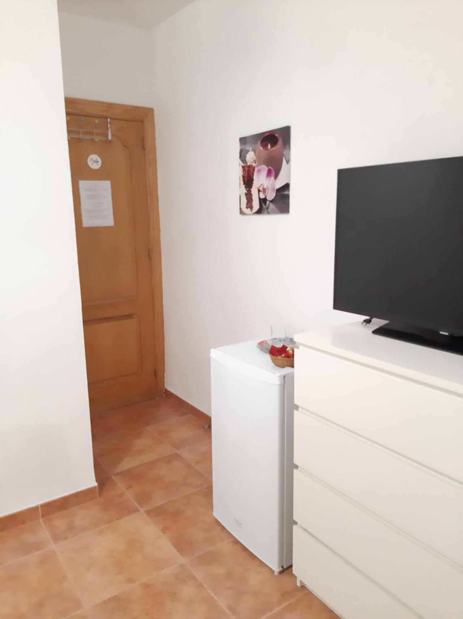 Habitacion Avilena Tropical En Aguadulce Almeria Bilik gambar