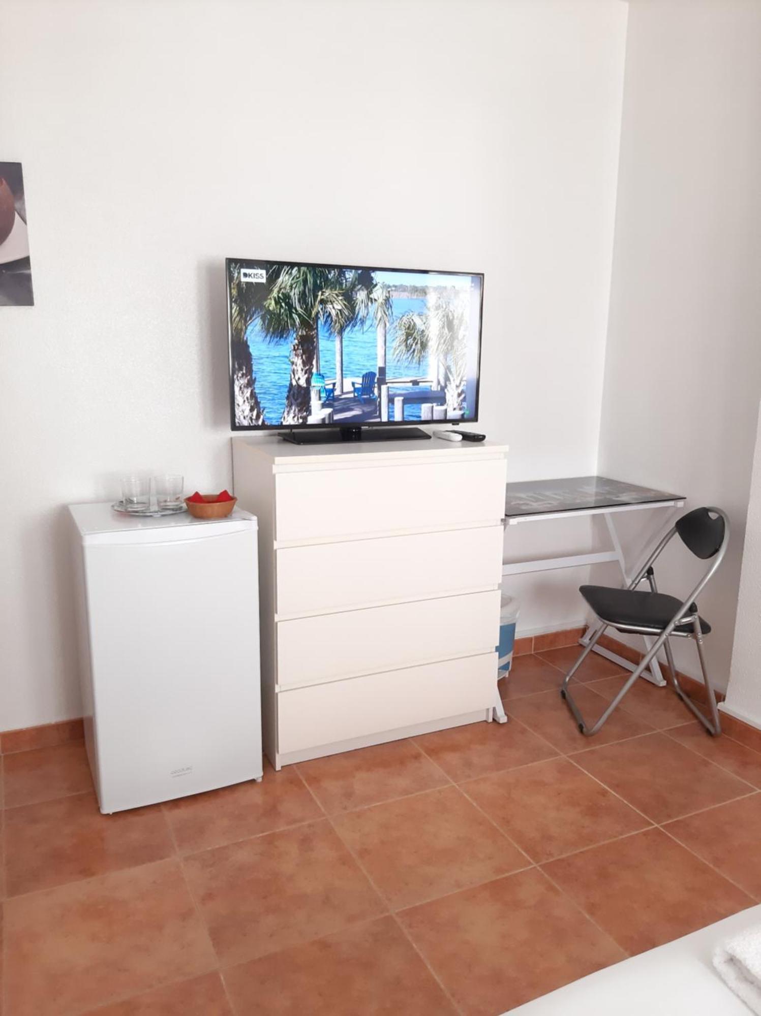 Habitacion Avilena Tropical En Aguadulce Almeria Bilik gambar